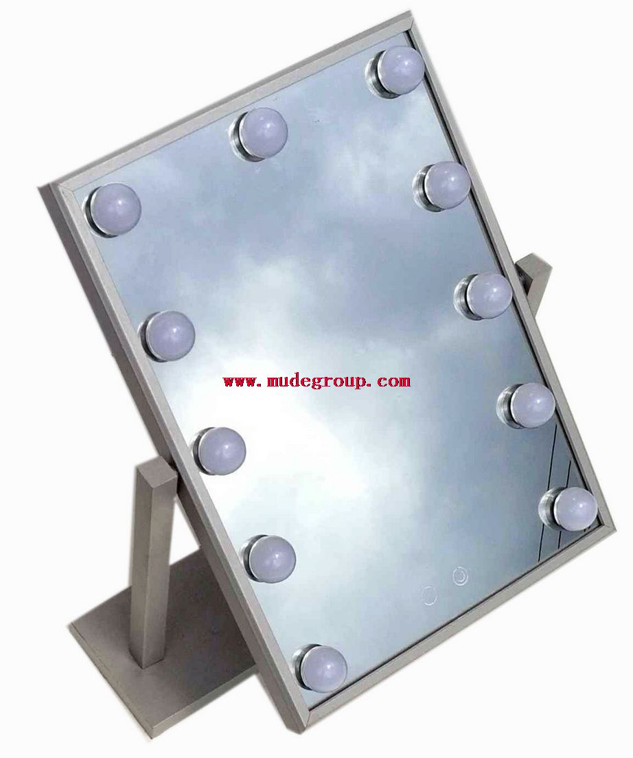 
MPM-36050, PP injected mirror frame with LED light